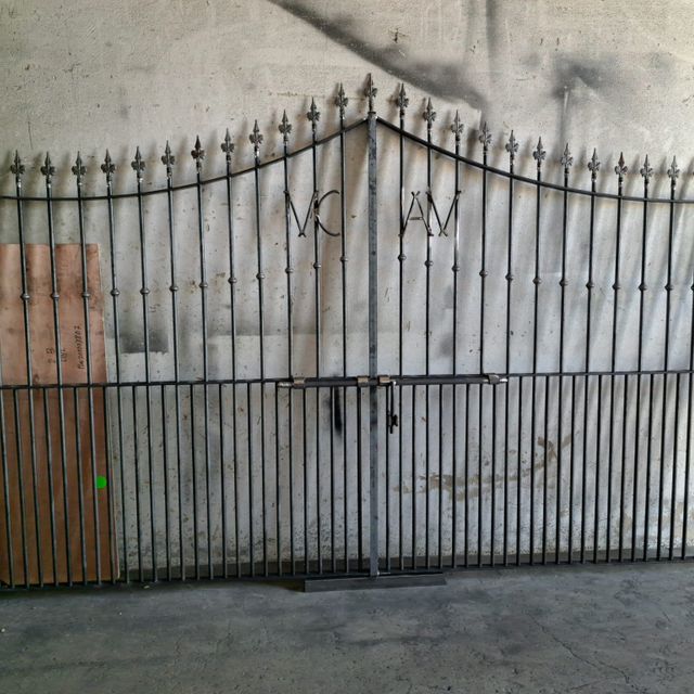 puerta de entrada metal